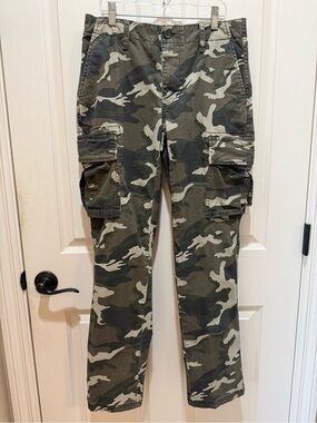 Old Navy Men's Camouflage Cargo Pants - Green/Olive/Black 29x32